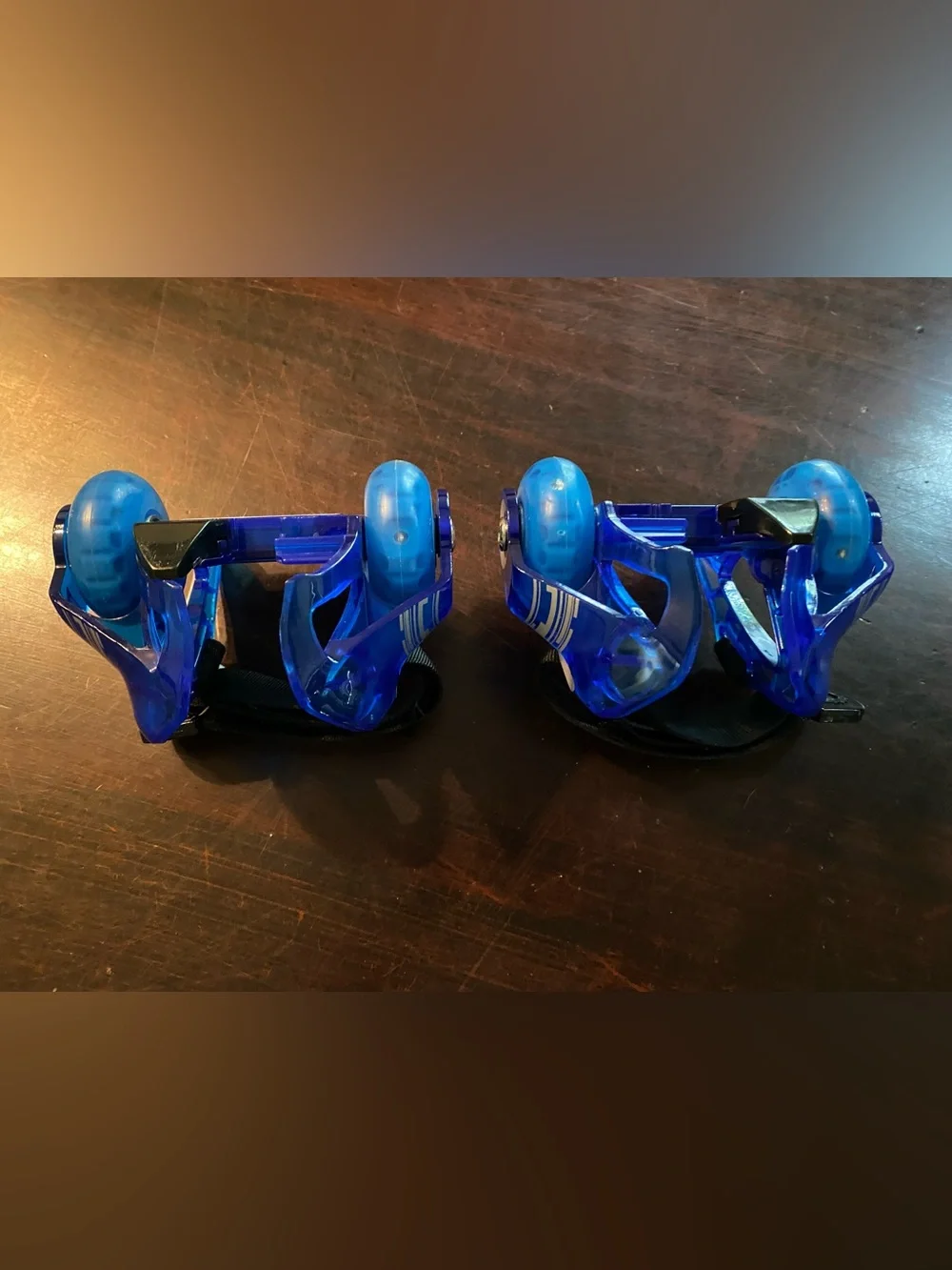 Razor Blue LED Strap-On Skate Heels with Black Razor Straps